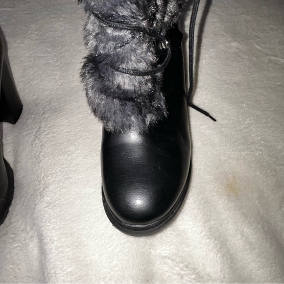 Shoe Dazzle Stylish Black Fur-Trimmed Women's Boots Size .9. US - Picture 13 of 16